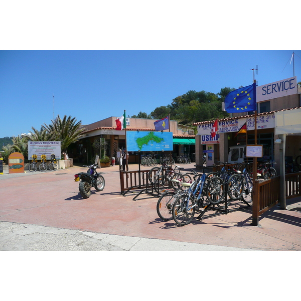 รูปถ่าย ฝรั่งเศส(France) เกาะปอร์เกอรอล(Porquerolles Island) ท่าเรือปอร์เกอรอล(Porquerolles harbour) 2008-05 23