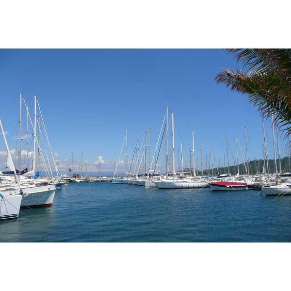 รูปถ่าย ฝรั่งเศส(France) เกาะปอร์เกอรอล(Porquerolles Island) ท่าเรือปอร์เกอรอล(Porquerolles harbour) 2008-05 12