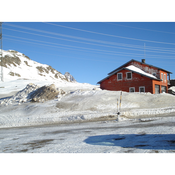 รูปถ่าย สวิสเซอร์แลนด์(Switzerland) จากปอนเตรซีนาไปลาโกเบียนโก(From Pontresina to Lago Bianco) 2007-01 18