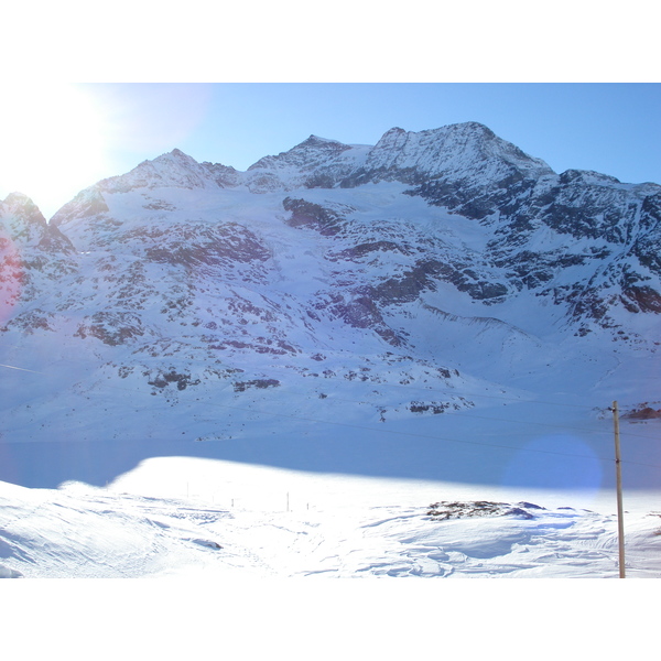 รูปถ่าย สวิสเซอร์แลนด์(Switzerland) จากปอนเตรซีนาไปลาโกเบียนโก(From Pontresina to Lago Bianco) 2007-01 31
