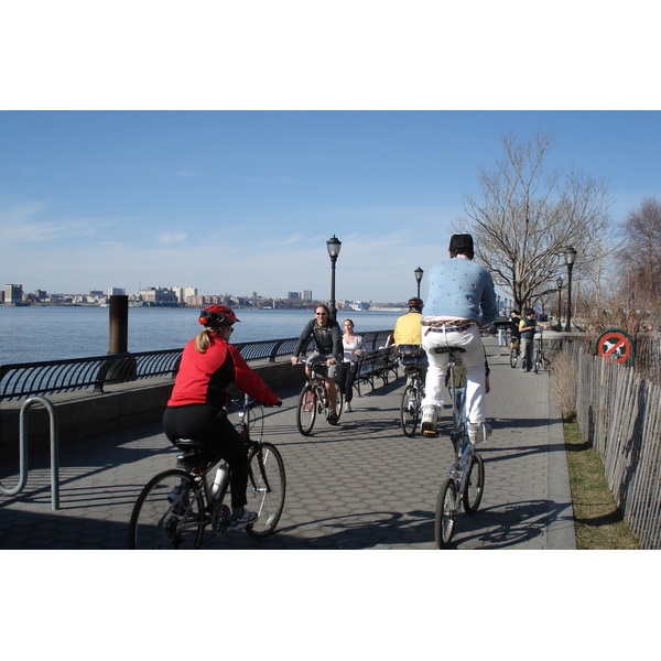 รูปถ่าย สหรัฐอเมริกา(United States) นิวยอร์ก(New York) สวน  แบตเตอรี่(Battery Park) 2006-03 49