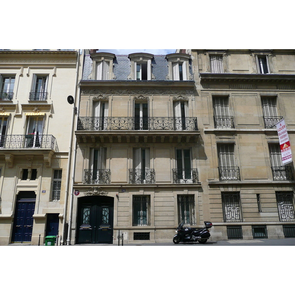 รูปถ่าย ฝรั่งเศส(France) ปารีส(Paris) ถนนอ็องแปร์(Rue Ampere) 2007-06 14