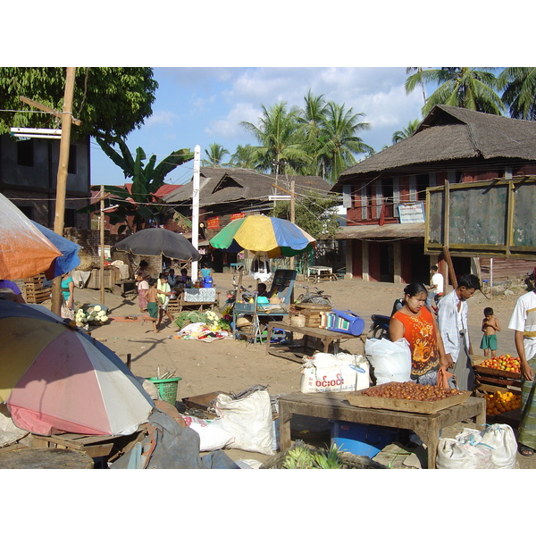 รูปถ่าย พม่า(Myanmar) มะริด(Myeik (Mergui)) 2005-01 41