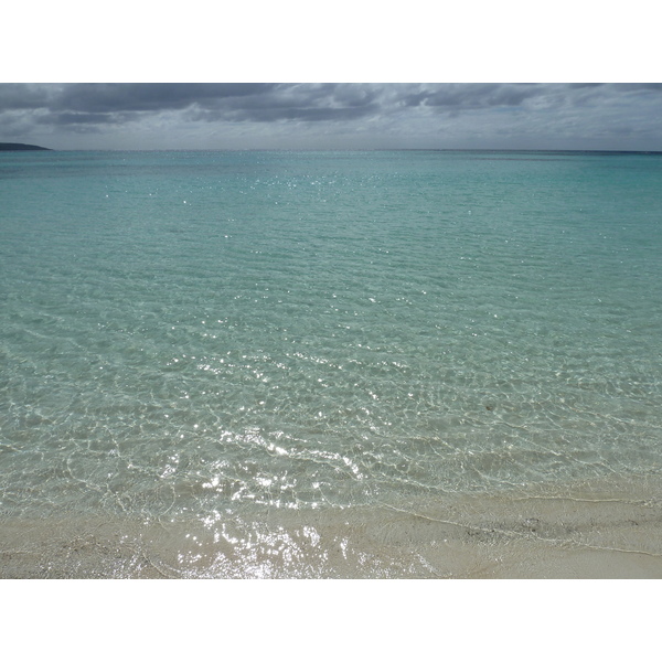 รูปถ่าย นิวแคลิโดเนีย(New Caledonia) เกาะลีฟู(Lifou) หาดลูเอ็งโกนี(Luengoni Beach) 2010-05 24