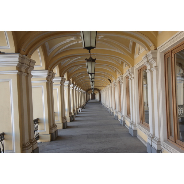 รูปถ่าย รัสเซีย(Russia) เซนต์ปีเตอร์สเบิร์ก(St Petersburg) ห้างสรรพสินค้าเนฟสกี(Nevsky Departement Store) 2006-03 15