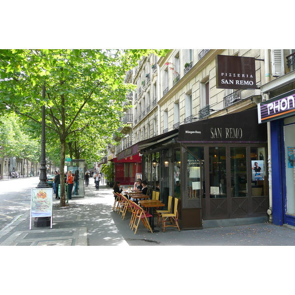 รูปถ่าย ฝรั่งเศส(France) ปารีส(Paris) ถนนนีเยล(Avenue Niel) 2007-06 94