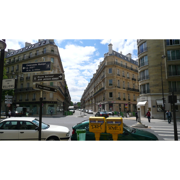 รูปถ่าย ฝรั่งเศส(France) ปารีส(Paris) คุ้มที่ 17 (17th Arrondissement) ปลาส  มาเลแอร์บ(Place Malesherbes) 2007-05 22