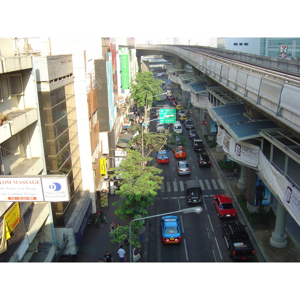 รูปถ่าย ไทย(Thailand) กรุงเทพมหานคร(Bangkok) รถไฟฟ้า(Sky Train) 2004-12 7