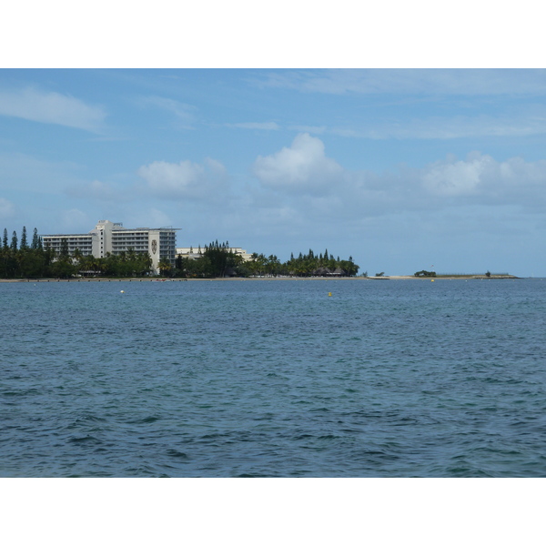 รูปถ่าย นิวแคลิโดเนีย(New Caledonia) นูเมอา(Noumea) อ่าวอ็องส์วาตา(Anse Vata) 2010-05 13