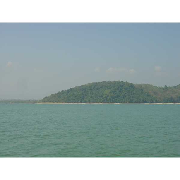 รูปถ่าย พม่า(Myanmar) มะริด(Myeik (Mergui)) 2005-01 7