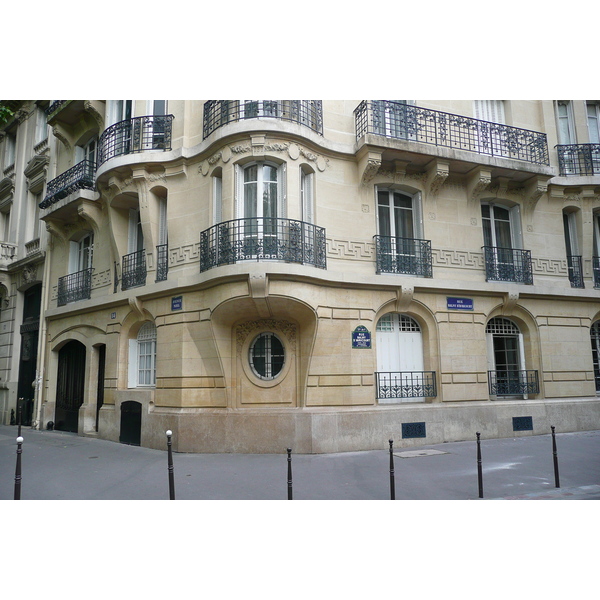 รูปถ่าย ฝรั่งเศส(France) ปารีส(Paris) ถนนนีเยล(Avenue Niel) 2007-06 12