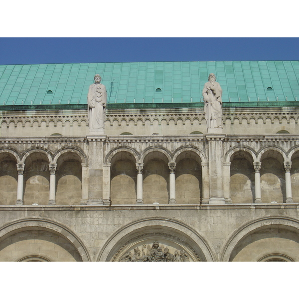 รูปถ่าย ฮังการี(Hungary) เปคส์(Pecs) 2005-03 16