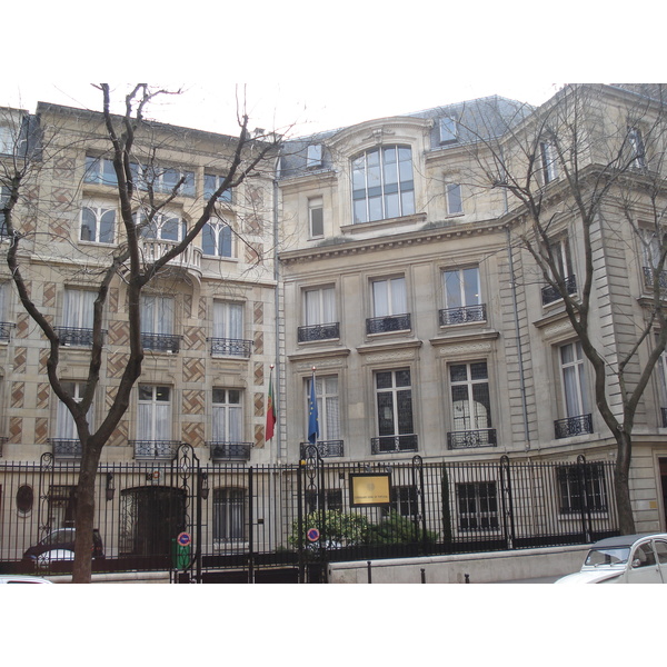 รูปถ่าย ฝรั่งเศส(France) ปารีส(Paris) คุ้มที่ 17 (17th Arrondissement) ปลาส  มาเลแอร์บ(Place Malesherbes) 2006-03 3