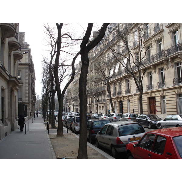 รูปถ่าย ฝรั่งเศส(France) ปารีส(Paris) คุ้มที่ 17 (17th Arrondissement) ปลาส  มาเลแอร์บ(Place Malesherbes) 2006-03 22