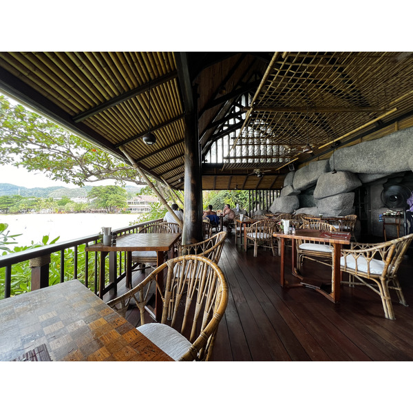 รูปถ่าย ไทย(Thailand) ภูเก็ต(Phuket) หาดกะรน(Karon Beach) ร้านอาหารออนเดอะร็อก(On the rock Restaurant) 2021-12 3