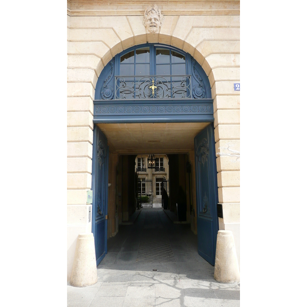รูปถ่าย ฝรั่งเศส(France) ปารีส(Paris) จัตุรัสว็องโดม(Place Vendome) 2007-07 34
