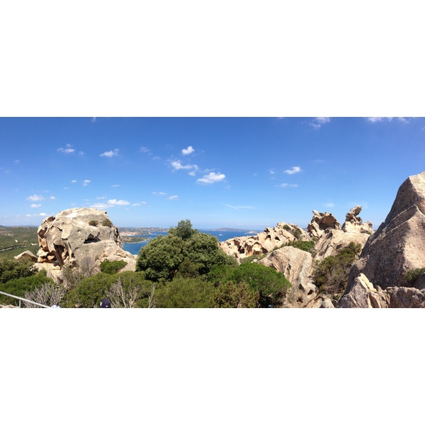 รูปถ่าย อิตาลี(Italy) ซาร์ดิเนีย(Sardinia) หินรูปหมี (รอกชาเดลลอร์โซ)(Roccia dell'Orso) 2015-06 21