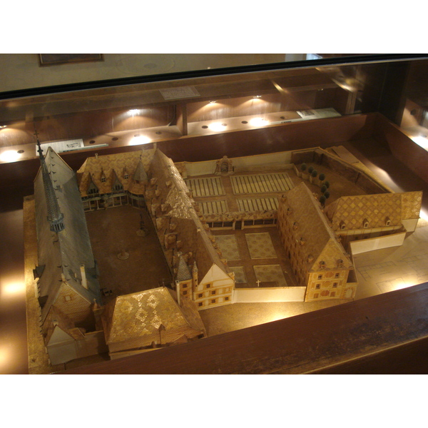 รูปถ่าย ฝรั่งเศส(France) โบนเนอ(Beaune) โรงพยาบาลเก่าโบน (ออสปิสเดอโบน)(Hospices de Beaune) 2007-01 77