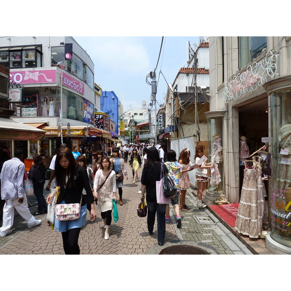 รูปถ่าย ญี่ปุ่น(Japan) โตเกียว(Tokyo) ถนนทาเคชิตะ(Takeshita Street) 2010-06 1