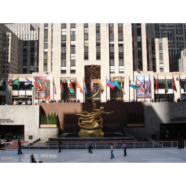 รูปถ่าย สหรัฐอเมริกา(United States) นิวยอร์ก(New York) ร็อกกีเฟลเลอร์เซ็นเตอร์(Rockefeller Center) 2006-03 13