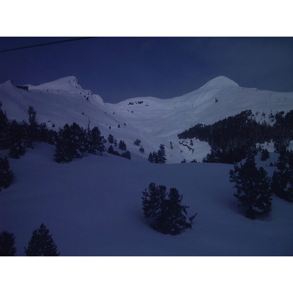 รูปถ่าย สวิสเซอร์แลนด์(Switzerland) กรินเดลวัลด์(Grindelwald) 1999-04 0