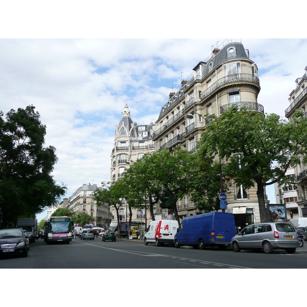 รูปถ่าย ฝรั่งเศส(France) ปารีส(Paris) คุ้มที่ 17 (17th Arrondissement) ถนนวากราม(Avenue de Wagram) 2007-05 59