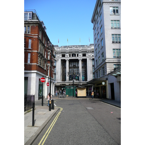 รูปถ่าย อังกฤษ(United Kingdom) ลอนดอน(London) สวนบราวน์ฮาร์ต(Brown Hart Gardens) 2007-09 11