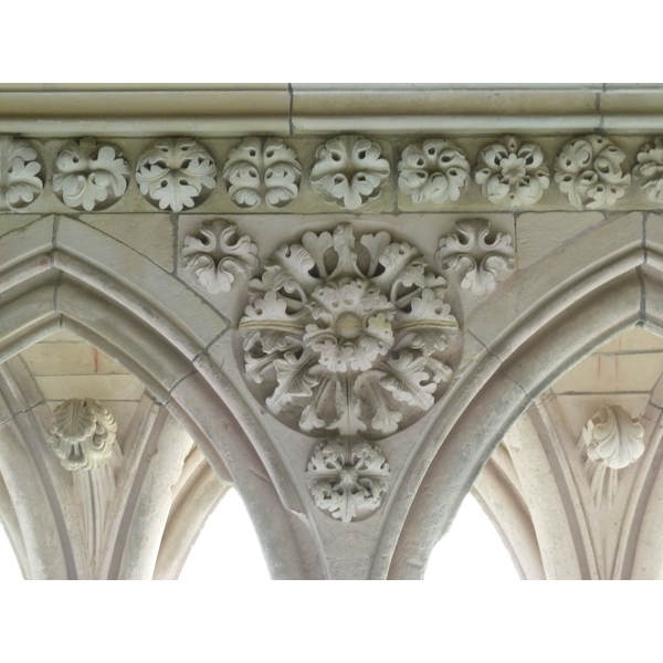 รูปถ่าย ฝรั่งเศส(France) มงแซ็งมีแชล(Mont St Michel) ระเบียงคดแอบบีมงแซ็งมีแชล(Mont St Michel Abbey Cloister) 2010-04 77
