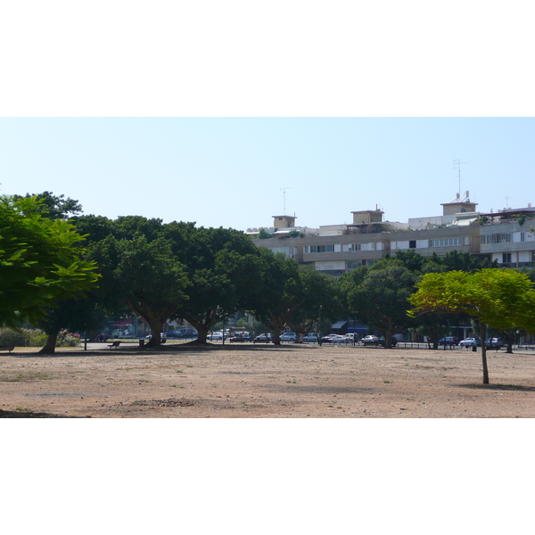รูปถ่าย อิสราเอล(Israel) เทลอาวีฟ(Tel Aviv) จัตุรัสกิการ์ฮาเมดีนา(Kikar Hamedina) 2007-06 12