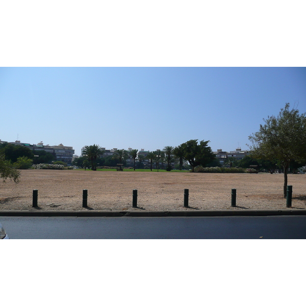 รูปถ่าย อิสราเอล(Israel) เทลอาวีฟ(Tel Aviv) จัตุรัสกิการ์ฮาเมดีนา(Kikar Hamedina) 2007-06 0