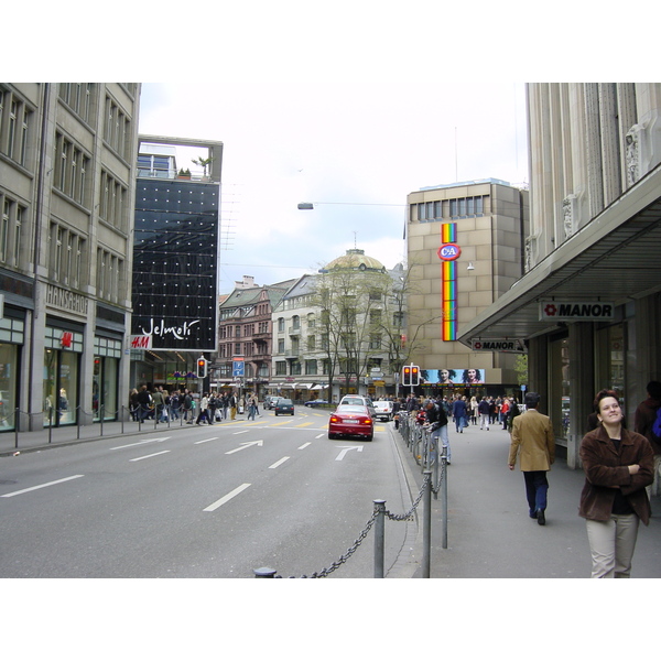 รูปถ่าย สวิสเซอร์แลนด์(Switzerland) ซูริค(Zurich) 2002-04 12