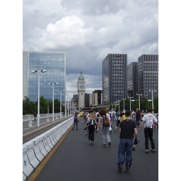 รูปถ่าย ฝรั่งเศส(France) ปารีส(Paris) เล่นสเก็ตในปารีส(Randonnee Roller et Coquillages) 2007-07 16
