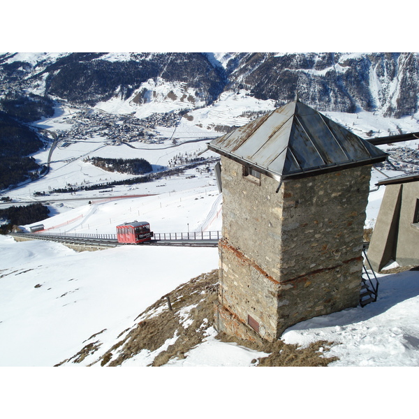 รูปถ่าย สวิสเซอร์แลนด์(Switzerland) มุตตัสมูรากล์(Muottas Muragl) 2007-01 88