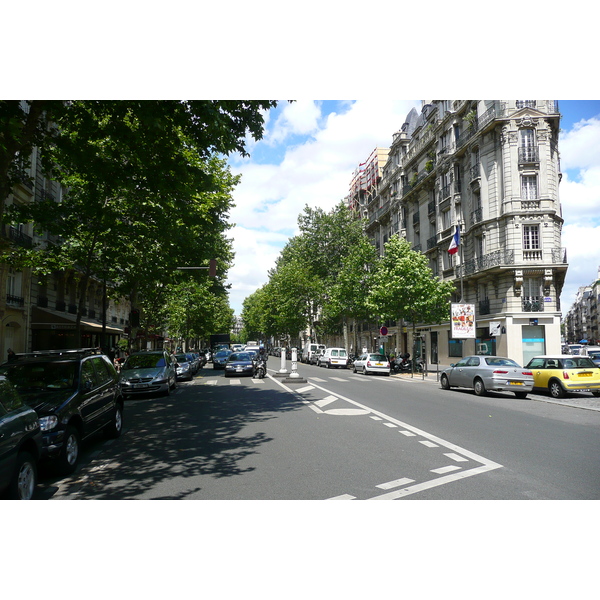 รูปถ่าย ฝรั่งเศส(France) ปารีส(Paris) ถนนนีเยล(Avenue Niel) 2007-06 43