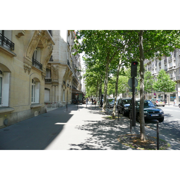 รูปถ่าย ฝรั่งเศส(France) ปารีส(Paris) ถนนนีเยล(Avenue Niel) 2007-06 60