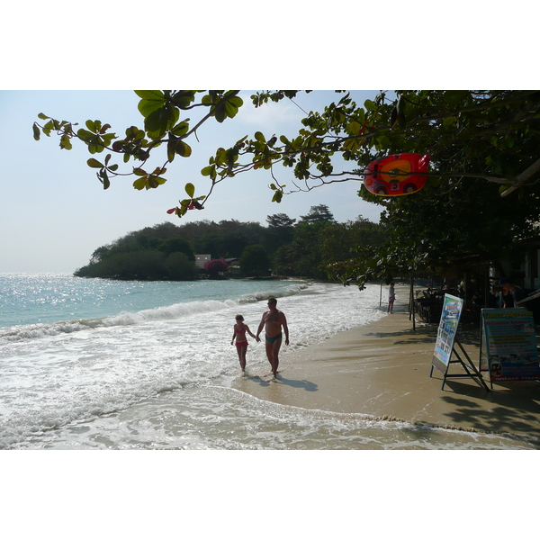 รูปถ่าย ไทย(Thailand) เกาะเสม็ด(Ko Samet) อ่าววงเดือน(Ao Wong Duan) 2009-01 18