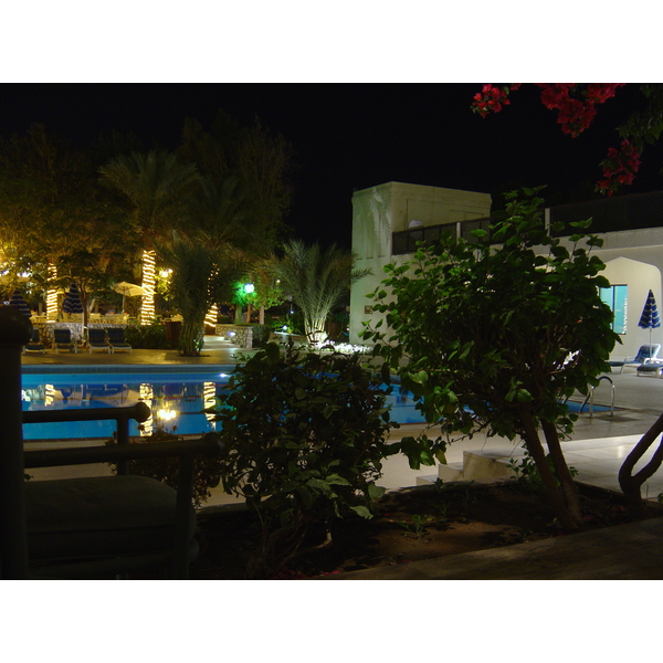 รูปถ่าย สหรัฐอาหรับเอมิเรตส์(United Arab Emirates) อาเลอิน(Al Ain) โรงแรมฮิลตัน(Hilton Hotel) 2005-03 11
