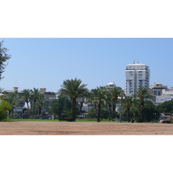 รูปถ่าย อิสราเอล(Israel) เทลอาวีฟ(Tel Aviv) จัตุรัสกิการ์ฮาเมดีนา(Kikar Hamedina) 2007-06 31