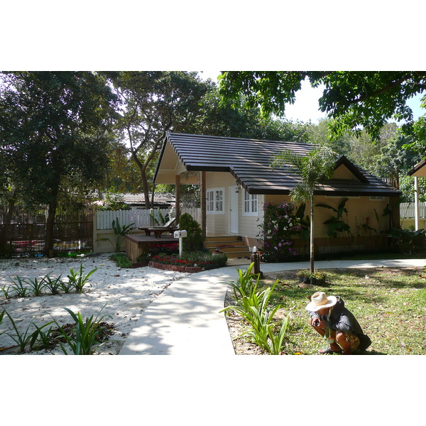 รูปถ่าย ไทย(Thailand) เกาะเสม็ด(Ko Samet) อ่าววงเดือน(Ao Wong Duan) 2009-01 21