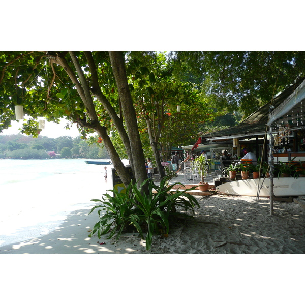 รูปถ่าย ไทย(Thailand) เกาะเสม็ด(Ko Samet) อ่าววงเดือน(Ao Wong Duan) 2009-01 28