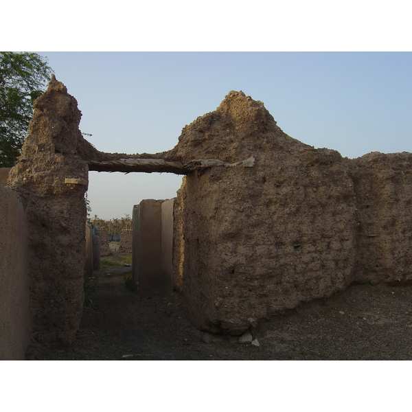 รูปถ่าย โอมาน(Oman) มาฮาดา(Mahada) 2005-03 8