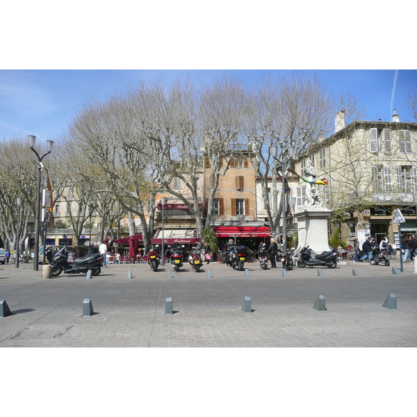 รูปถ่าย ฝรั่งเศส(France) แอ็กซ์-อ็อง-โพรว็องส์(Aix en Provence) ถนนมีราโบ(Cours Mirabeau) 2008-04 3