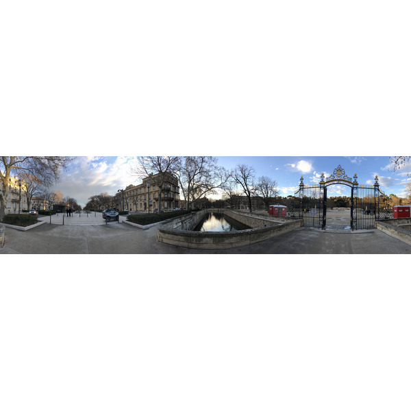 รูปถ่าย ฝรั่งเศส(France) นีเมอ(Nimes) 2018-02 26