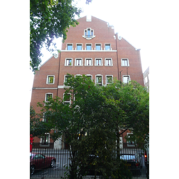 รูปถ่าย อังกฤษ(United Kingdom) ลอนดอน(London) จัตุรัสโซโห(Soho Square) 2007-09 5