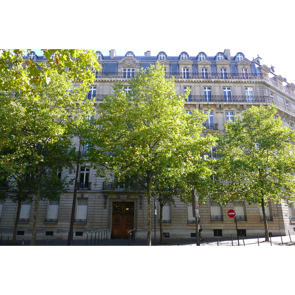 รูปถ่าย ฝรั่งเศส(France) ปารีส(Paris) ถนนฟรีดลันด์(Avenue de Friedland) 2007-09 103
