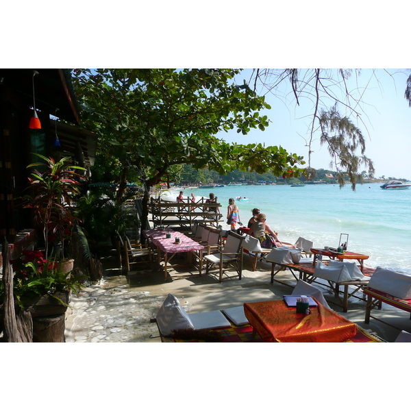 รูปถ่าย ไทย(Thailand) เกาะเสม็ด(Ko Samet) อ่าววงเดือน(Ao Wong Duan) 2009-01 20