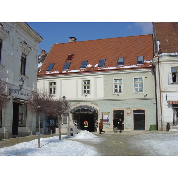 รูปถ่าย ฮังการี(Hungary) เปคส์(Pecs) 2005-03 68