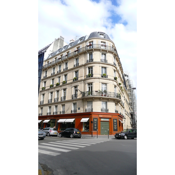 รูปถ่าย ฝรั่งเศส(France) ปารีส(Paris) คุ้มที่ 17 (17th Arrondissement) ถนนฌูฟรัว-ดาบ็อง(Rue Jouffroy d'Abbans) 2007-05 10