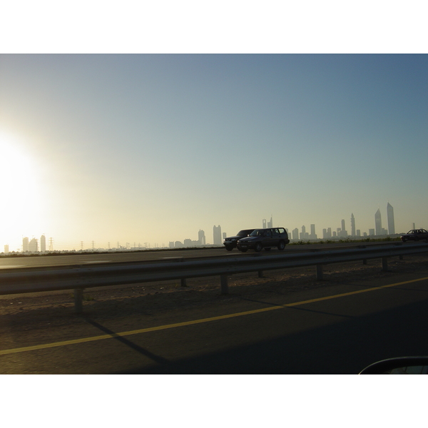 รูปถ่าย สหรัฐอาหรับเอมิเรตส์(United Arab Emirates) จากดูไบไปถนนอัลอิน(Dubai to Al Ain road) 2005-03 22