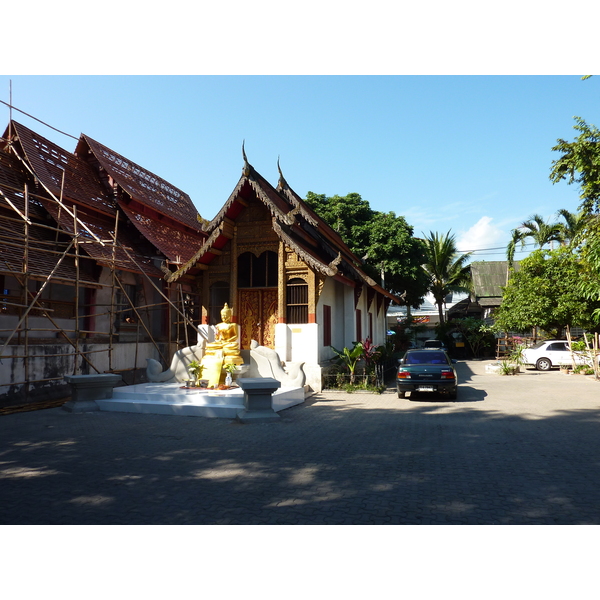 รูปถ่าย ไทย(Thailand) เชียงใหม่(Chiang Mai) ถนนราชดำเนิน(Rachadamnoen road) 2009-12 20